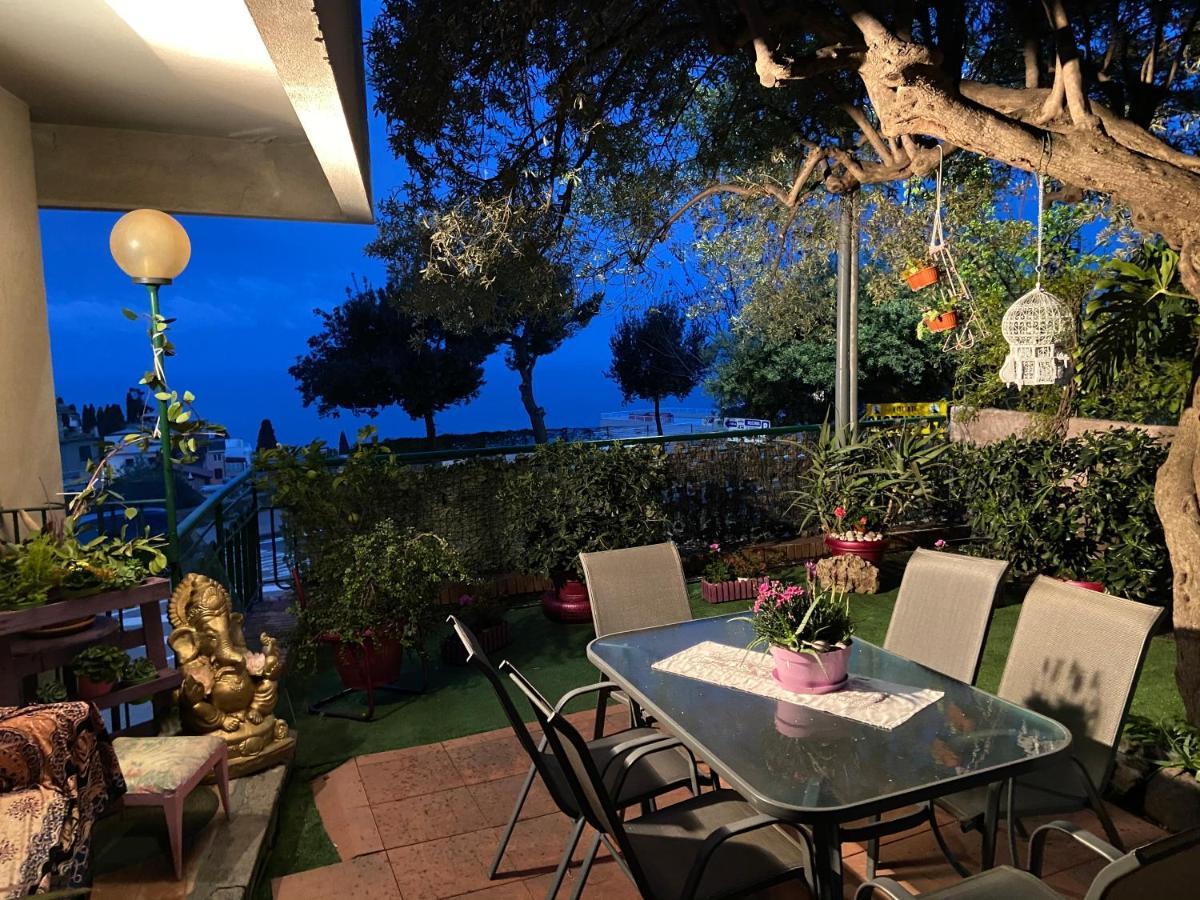 Villa Centaurea Apartment With Private Parking Таормина Екстериор снимка