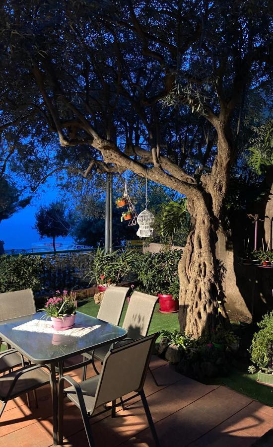 Villa Centaurea Apartment With Private Parking Таормина Екстериор снимка